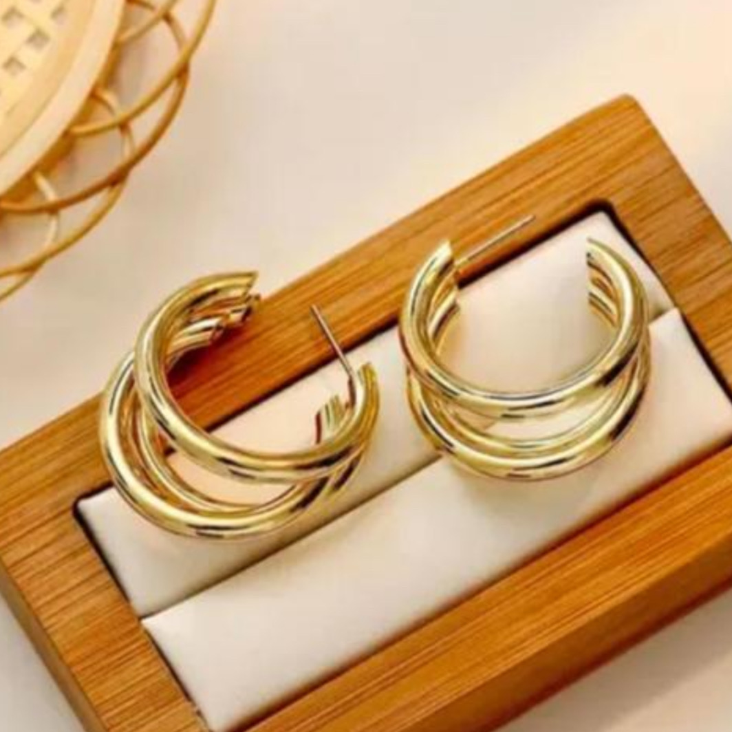 Gold Triple Hoop Earring korean earring - Image 3