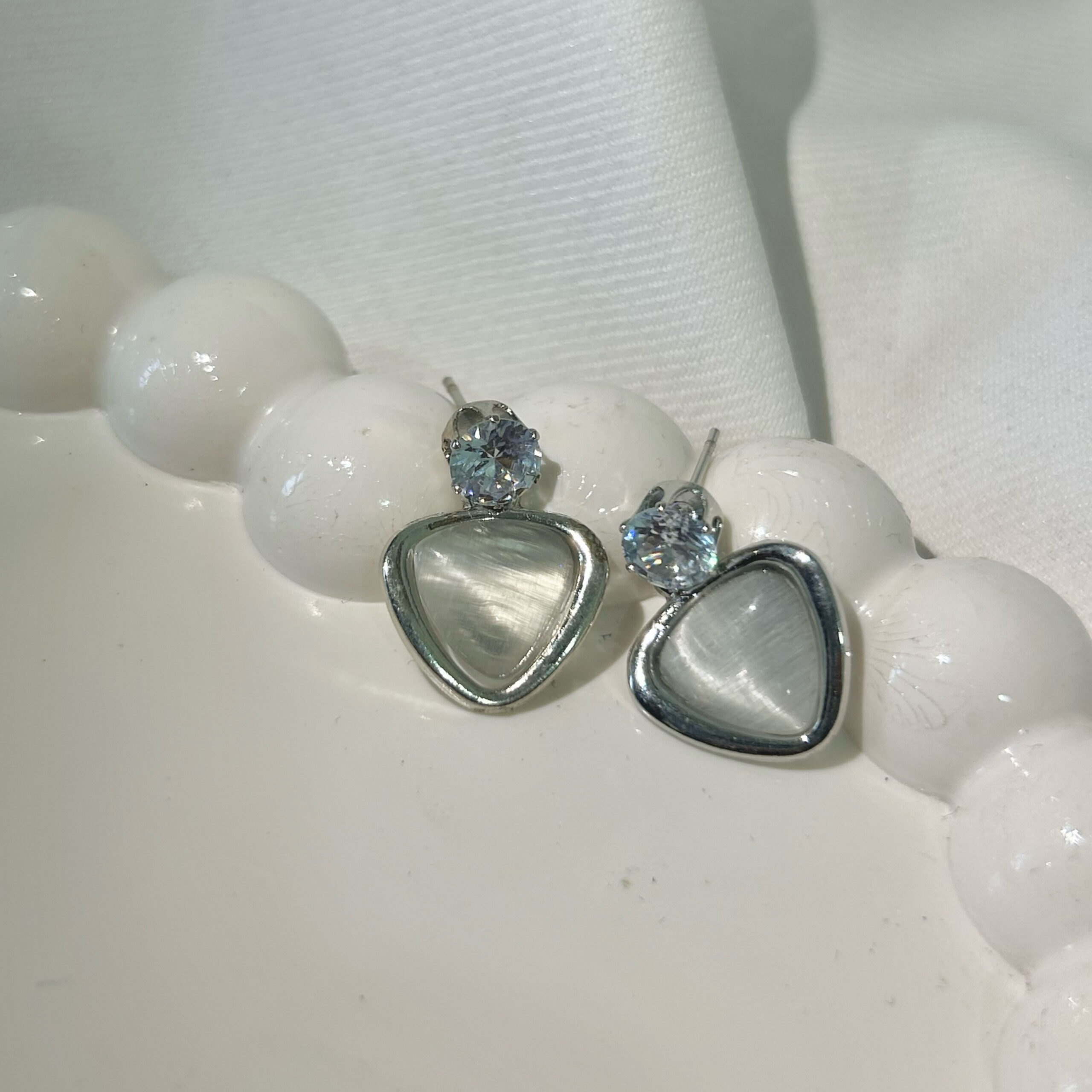 Minimalist White Stone Stud Earrings with Geometric-Cut Crystal