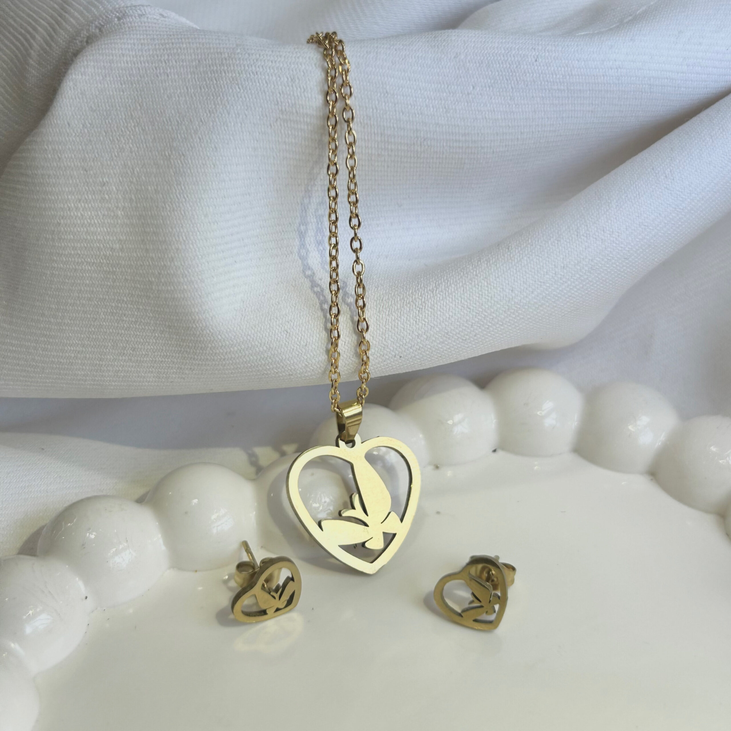 Heart Shape Under Butterfly anti tarnish Jewelry Pendant With Earrings For Girls and Women - Image 3