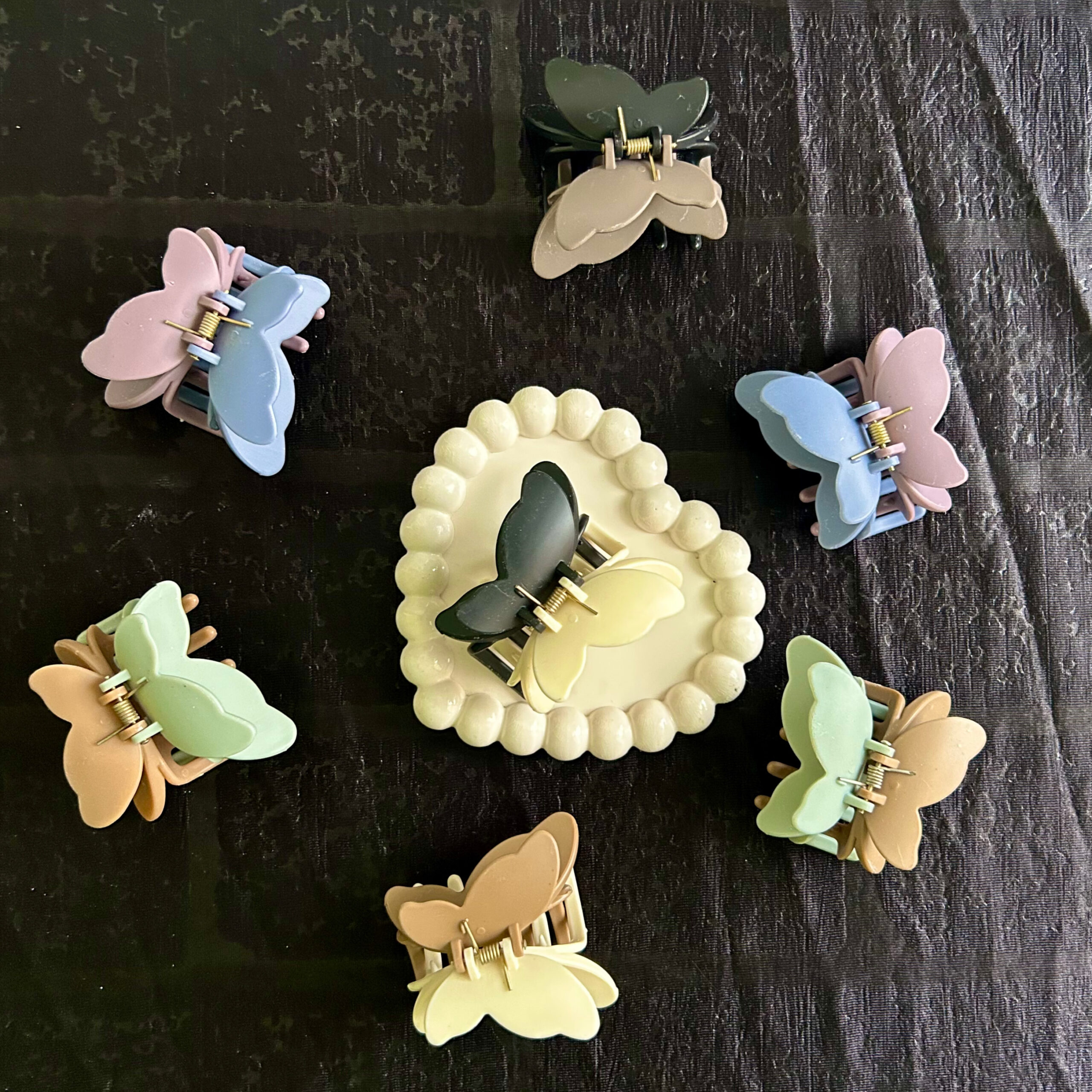 Beauty Flow Pcs Bicolor Matte Finished Hair Clutchers, Hair Accessories for Woman Girls, Luxurious, Korean Claw Clips - Image 4