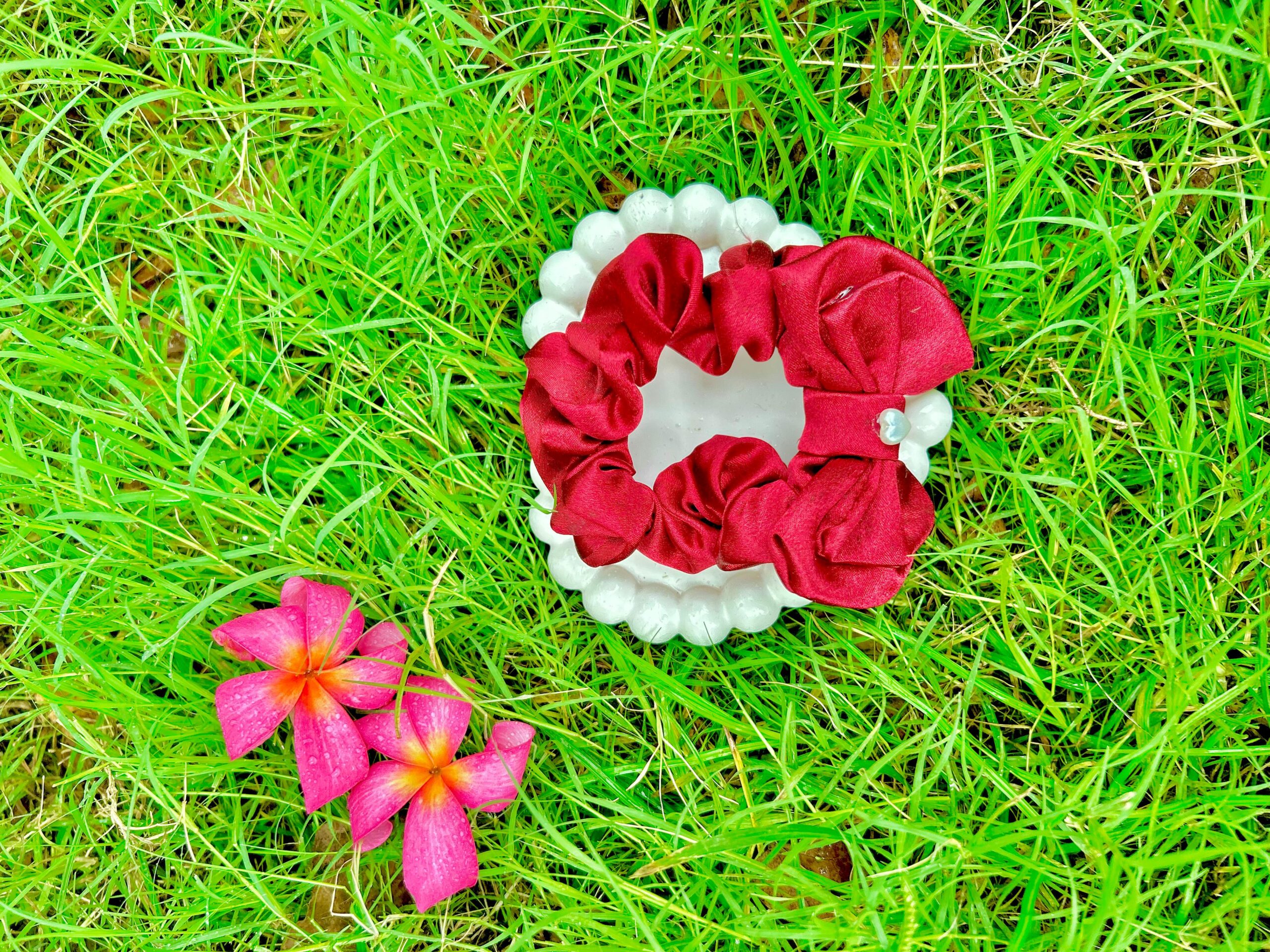 Handmade Red Bow Style Scrunchie, Hair Ties, Rubber Band For Womens And Girls - Image 4